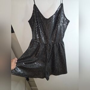 Woman's H & M • Size S